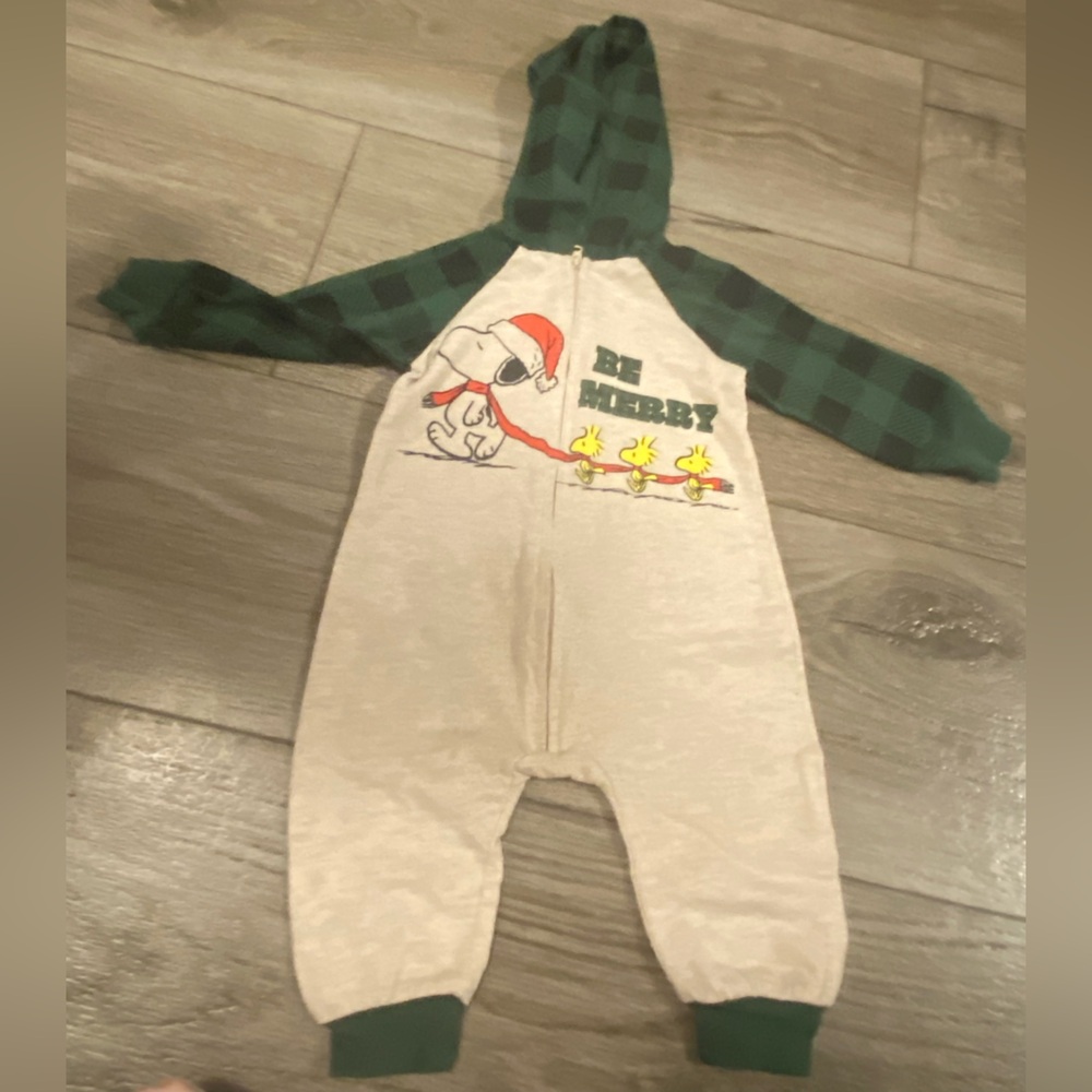 Peanuts Cream Baby Onesie